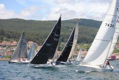 Finalizó la Combarro Crusing de cruceros en una jornada espectacular de viento y sol