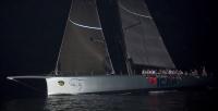 "ICAP Leopard" de Mike Slade ha sumado esta madrugada su segunda victoria en tiempo real consecutiva en la Rolex Fastnet Race.