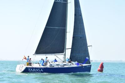 La embarcación gaditana ‘Escuela de Navegación Taboga’ se impone en la XXIII Regata Proyecto Hombre