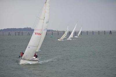 Star Dus se impuso en la 14 travesía del club náutico Marina del Cantábrico para la clase crucero