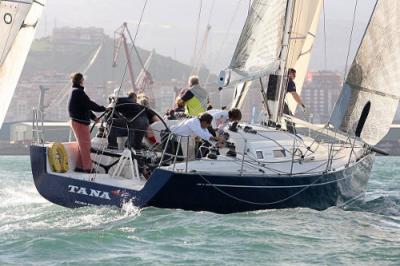 ‘Tana’, ‘Marmotinha’ y ‘Jet Set’ son primeros en el III Trofeo Social en el Abra