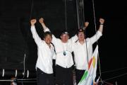 Carlos Manera junto a su equipo ganan la regata transoceánica Niji 40