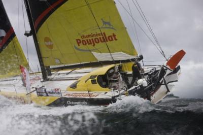 Cheminées Poujoulat colisiona con un objeto flotante no identificado