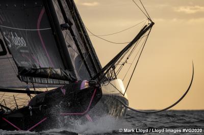 Vendée Globe Día 7: A 325 millas al NW de las islas de Cabo Verde