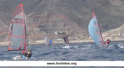 Cinco embarcaciones de la clase 29er tomaron parte este fin de semana en la I COPA DE CANARIAS, TROFEO COMODORO GRAN PREMIO FAST IS FUN 