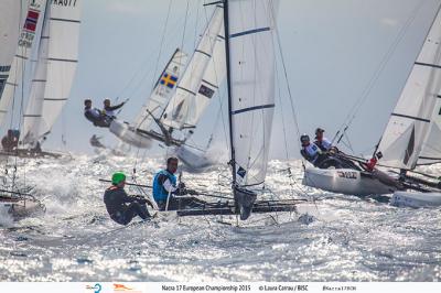 Echávarri y Pacheco se mantienen en la lucha del Europeo de Nacra