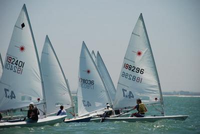 El chipionero Daniel Gonzalez Galán se proclama vencedor de la 35 Regata de Carnaval de Vilamoura en Láser 4.7