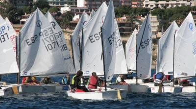 El CN Benidorm inaugura la temporal de vela con el XXXV Trofeo Navidades Náuticas  Roga Cuca de Vela Infantil