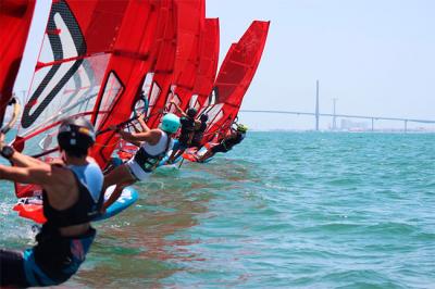 El futuro del windsurf olímpico pasa por Cádiz