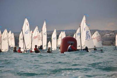 El IV Trofeo Internacional “CIUDAD DE TORREVIEJA”  soltó amarras con 209  optimist  procedentes de 8 países