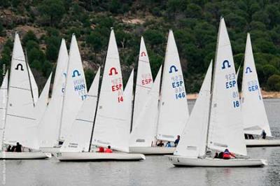 Fanfarrón del gallego Martín Bermudez, primer líder de la Copa de España de Soling