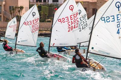 Hannah Ronan gana el Trofeo Inturotel II de Optimist en Portocolom