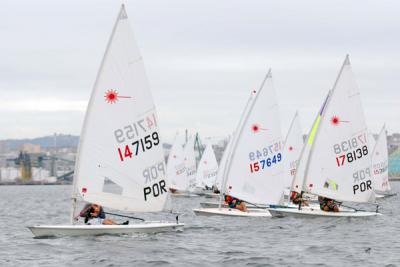 José R. Pardo, Ana Carnero y Carlos Echávarri campeones Gallegos Clase Laser