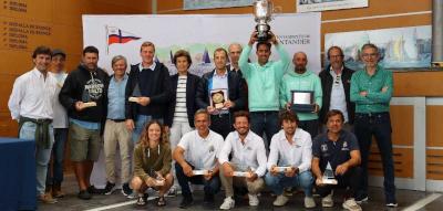 la dupla Alfredo González-Cristian Sánchez campeón de España de Snipe, en Santander