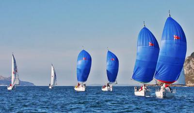 La Escuela de Vela del Monte Real despide temporada con el Trofeo Baitra y pone en marcha su programación de verano