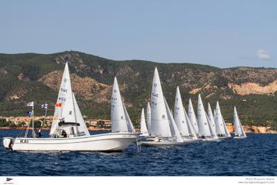 La falta de viento frustra el cierre de la segunda ronda de las VIII Puerto Portals Dragon Winter Series