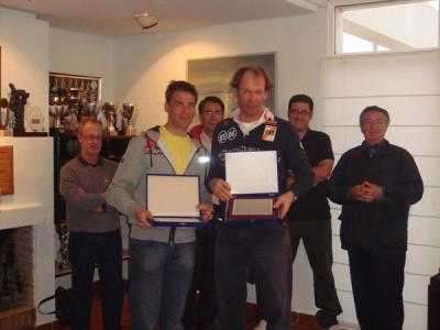 La pareja alemana, Kai Shafers y Peter Van Koppense, alza con la victoria del circuito europeo de vela ligera Euroflying Cup 2009 en Altea