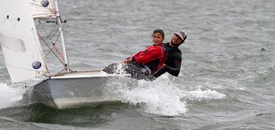 Las aguas del Abra acogen un nuevo y destacado campeonato de vela ligera