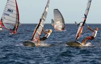 Los andaluces Fernando Martinez del Cerro y Maria Andres hacen meritos en el Mundial de Formula Windsurfing