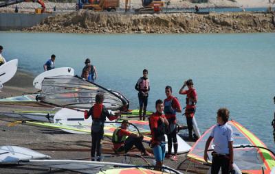 Los mejores equipos nacionales y extranjeros comienzan sus entrenamientos en la bahia de Cadiz