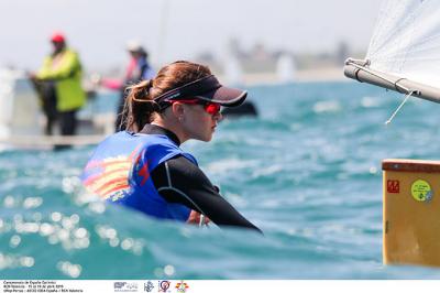 Maria Perelló se coloca líder en el arranque del nacional de Optimist