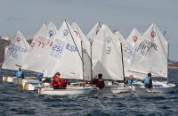 Meeting de Gijón de la clase optimist, segundo acto del KINDER TROPHY 