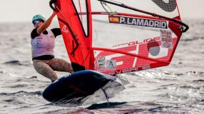 Pilar Lamadrid se consolida en el número 2 del ránking mundial de la clase iQFoil