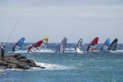 Pozo Izquierdo decide este domingo el primer título de Slalom X en la Copa del Mundo de Windsurf