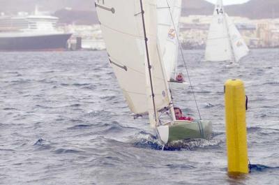 Primer oro español en la XVI Semana Olímpica Canaria de vela para José Guerra en 2.4mR