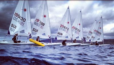 Regatistas de España, Hungría y Suiza participan en un programa intensivo de laser radial en Marina Rubicón