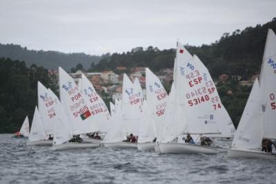 Semana del Atlántico Ciudad de Vigo. Vaurien y 420 domina el Náutico mientras Portugal brilla en Láser 