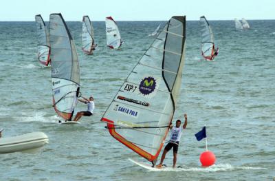 Steve Allen y Marta Hlavaty ganan el Mundial de Santa Pola en una emocionante última manga