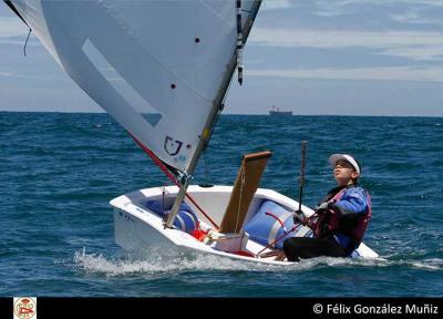 Tercera jornada del Trofeo de Verano  de Vela ligera del Real Club Astur de Regatas.