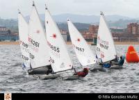 Trofeo de Verano de vela ligera bajo la organización del Real Club Astur de Regatas.