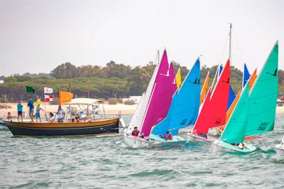 Violeta del Reino lider de Hansa 303 femina gran favorita para el titulo a falta de la medal race