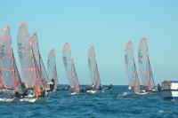 Yoel Rodríguez y Carlota García lideran la general de la Copa de España 29er