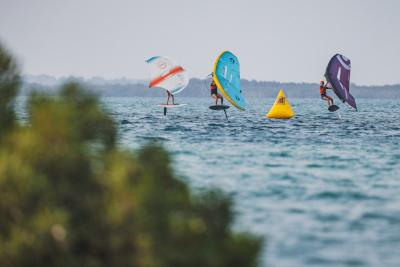 Tercera corona mundial consecutiva en freefly-slalom para la rider del Club Náutico Sevilla Nía Suardíaz,